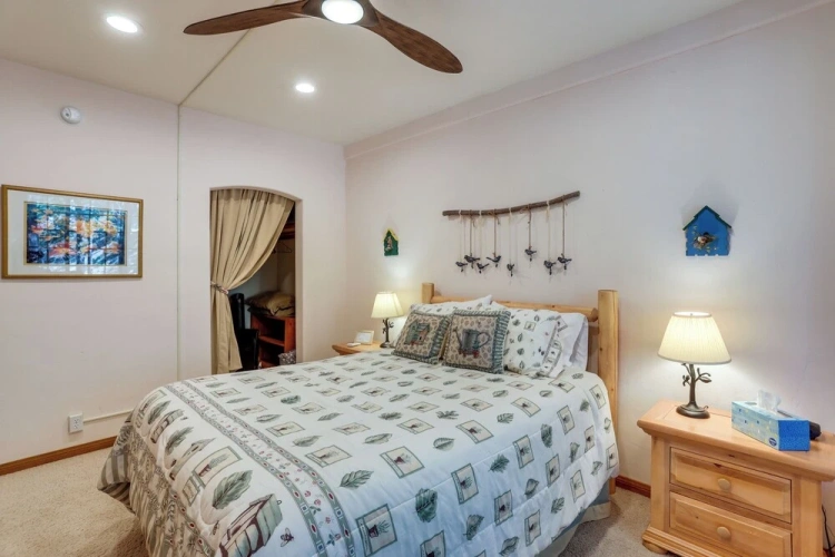 4 Bedrooms Cottage