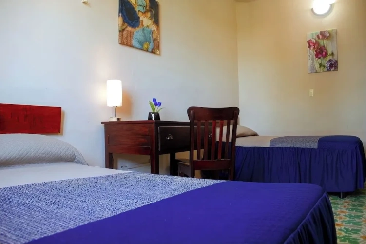 Standard Quadruple room with city view