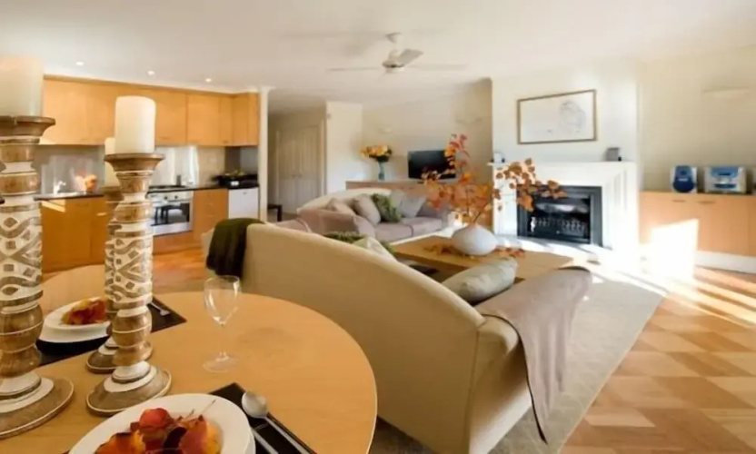 Lakeside Suites 1