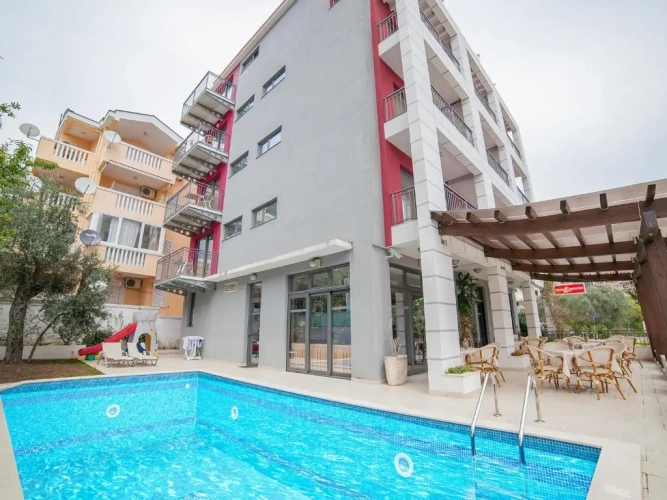 Standard Double room with balcony and with partial sea view