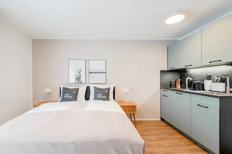 Economy Suite