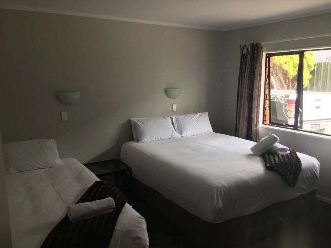 Alpha Motel