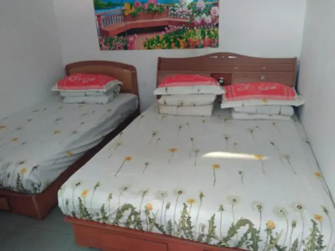 Qinglongxia Pinfu Scenic Farm Stay