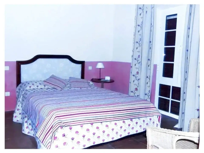 6 Bedrooms Cottage