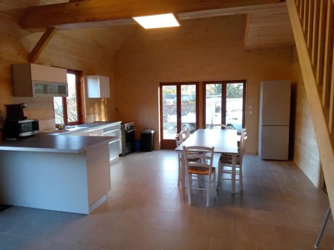 5 Bedrooms Cottage