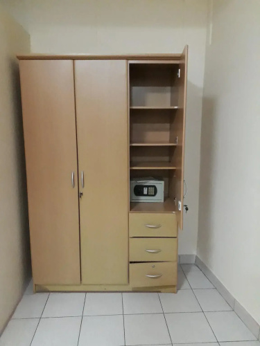 6 String Bar