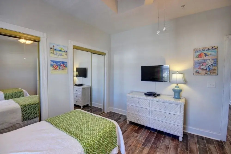 4846 Carnation Cir. Magnolia North 301 by RedAwning