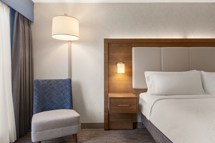 Holiday Inn Express Vancouver Airport - Richmond photo 7