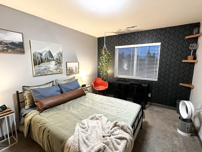 Economy room