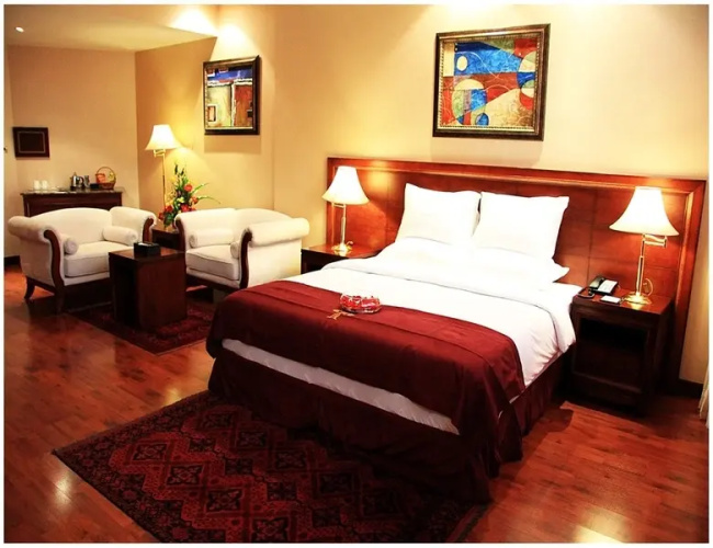 Trianon Royal Hotel