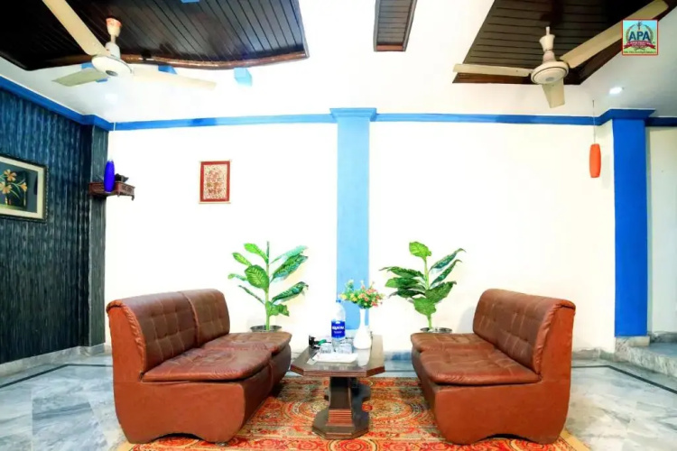 Royal INN Guest House
