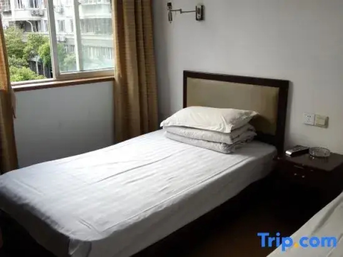 Ganglong Hotel