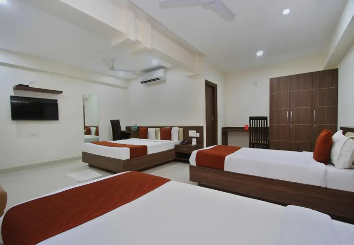 Heramba Comforts By OYO Rooms