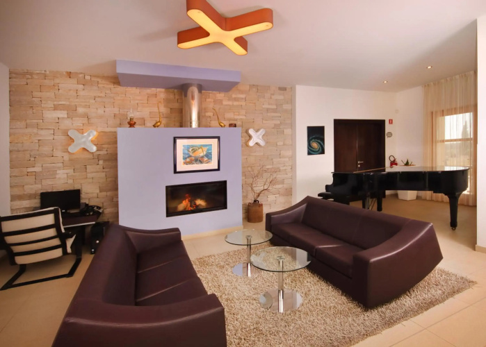 Hotel & Restaurant Velanera