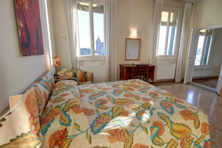 2 Bedrooms Apartment with balcony