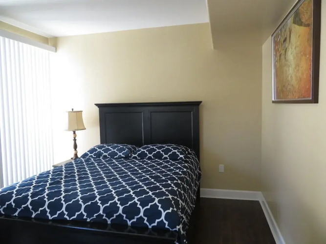 2 Bed 2 Bath in Studio City