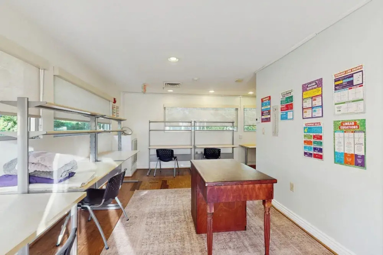 6BR Home w/ a Private Pool, W & D, & Large Yard