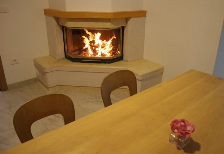 3 Bedrooms Apartment