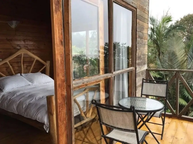 Standard Triple room with balcony