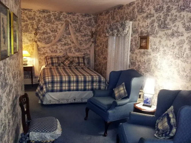 William Seaward Inn