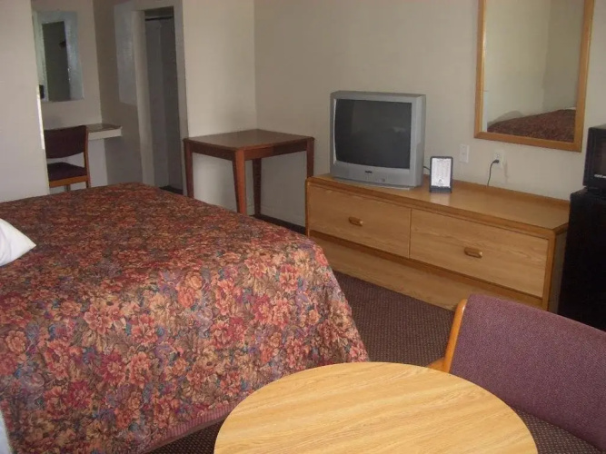 Benton Relax Inn
