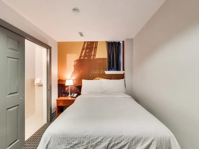 Isabella Hotel and Suites