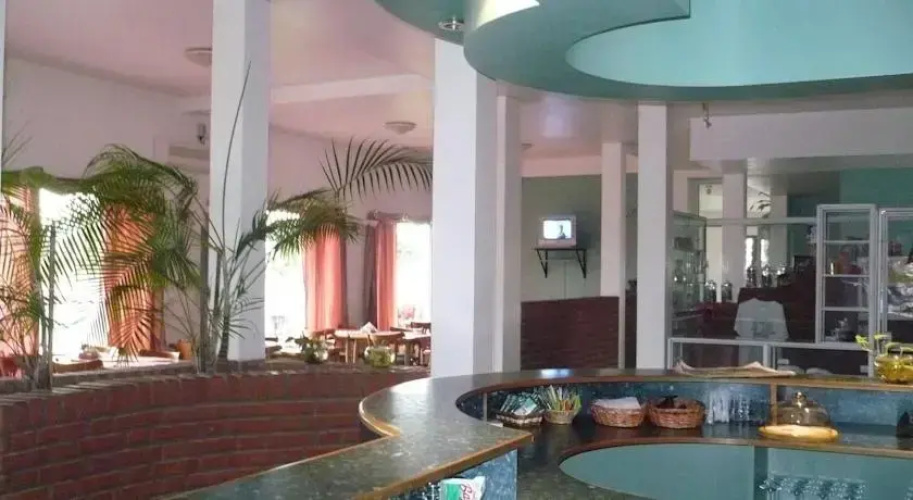 Hotel Punta León