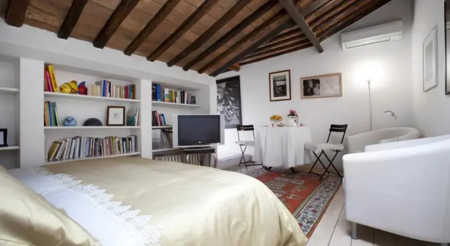 Domus Frattina