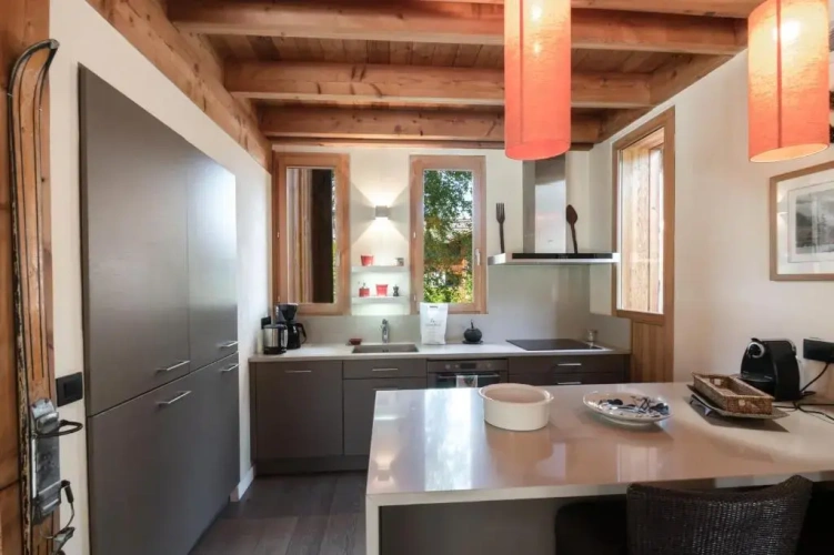 6 Bedrooms Chalet
