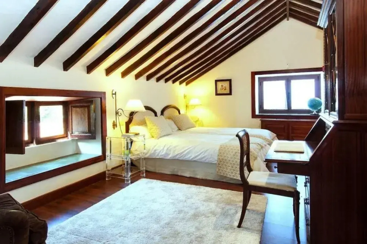 Luxurious Villa Oasis in Santa Brigida