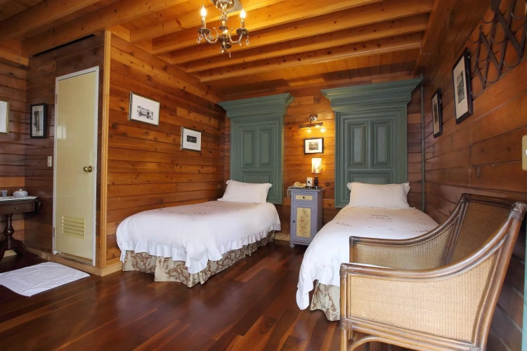 Economy Twin room