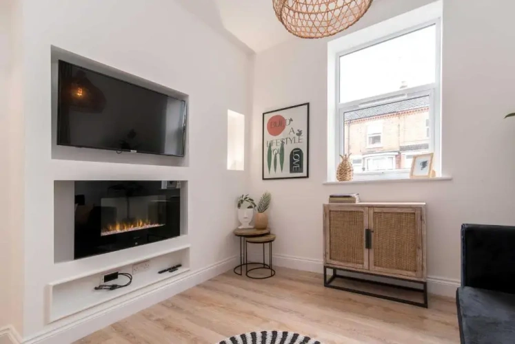 1 Bedroom Apartment