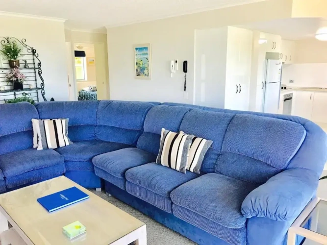 2 Bedrooms Apartment beachfront