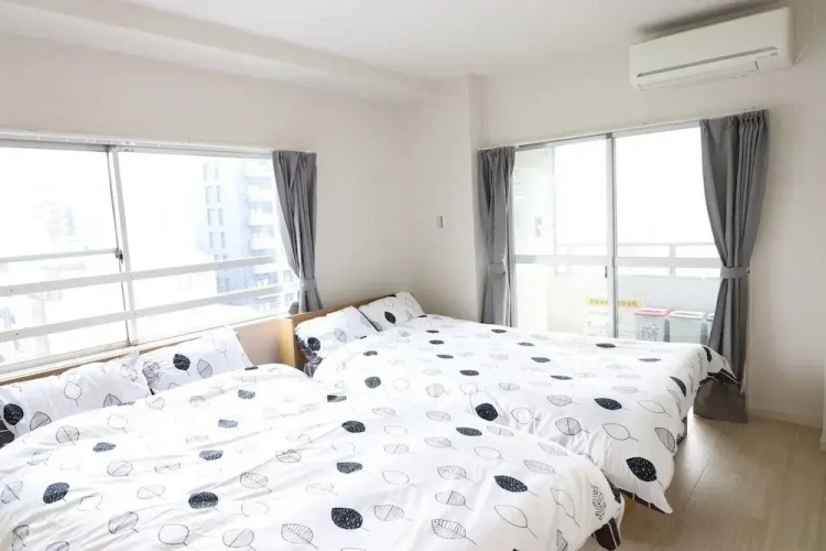 Osaka house honkan