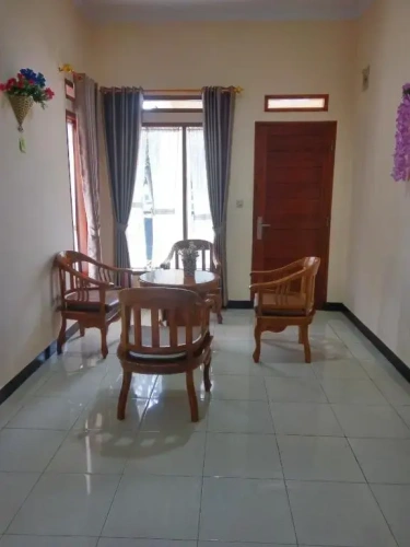 3 Bedrooms Cottage