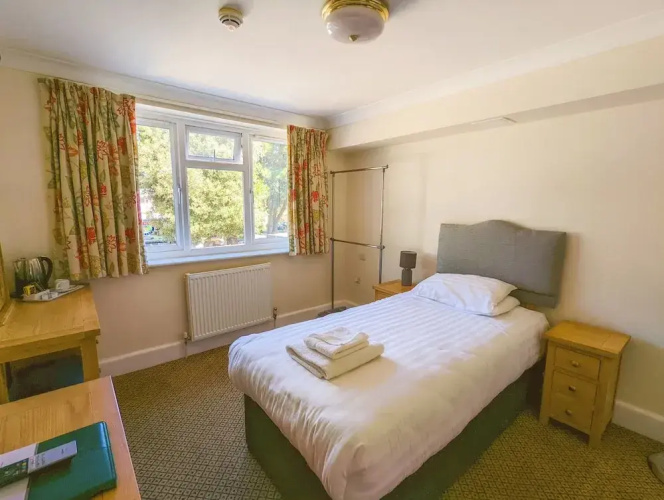 The Grove Hotel