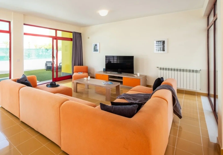 4 Bedrooms Villa with balcony and with pool view