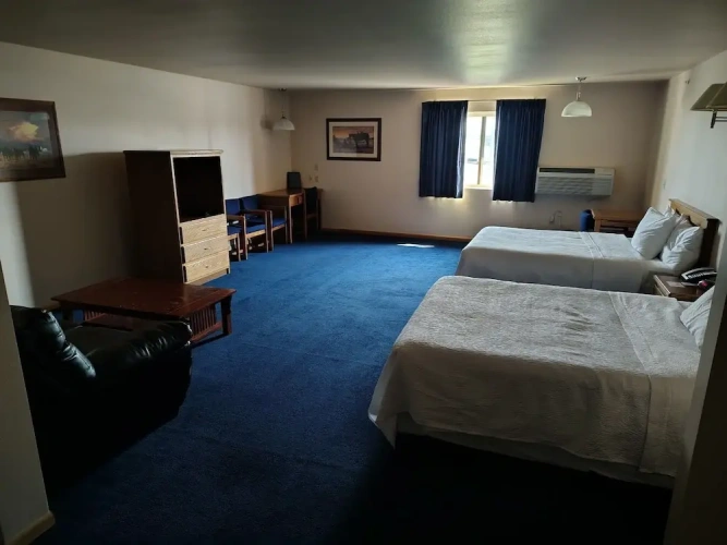 Quadruple Family Suite