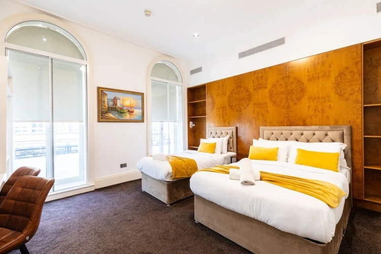 Premium Quadruple room