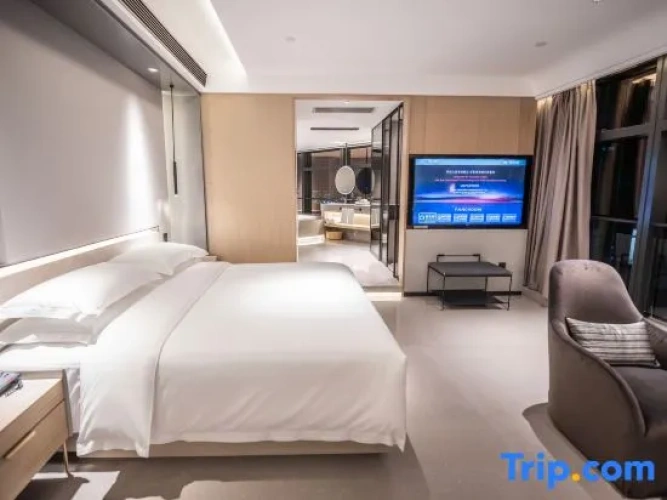Luxury Suite