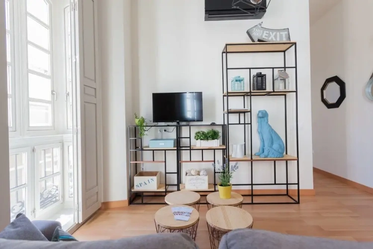 2 Bedrooms Apartment