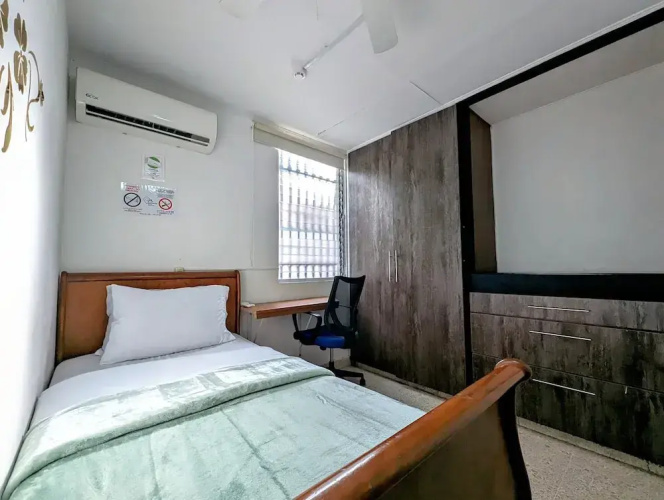 Hostal Yoha