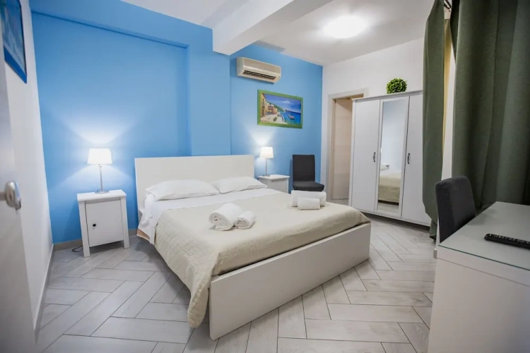 Deluxe Double room with city view