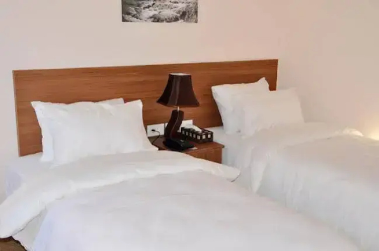 Lagace Hotel