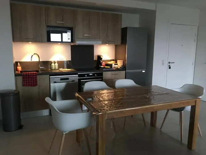 2 Bedrooms Apartment