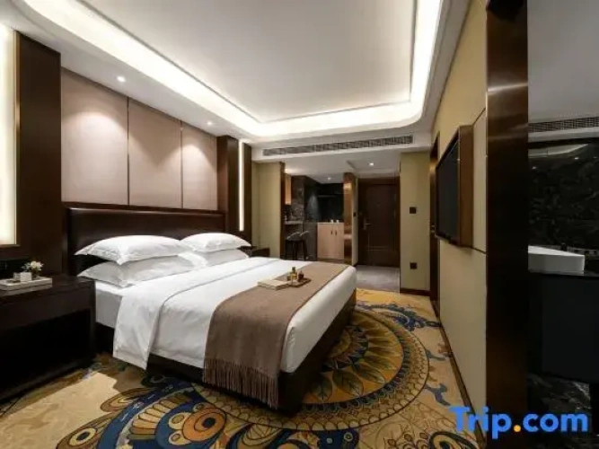 Deluxe Quadruple Suite