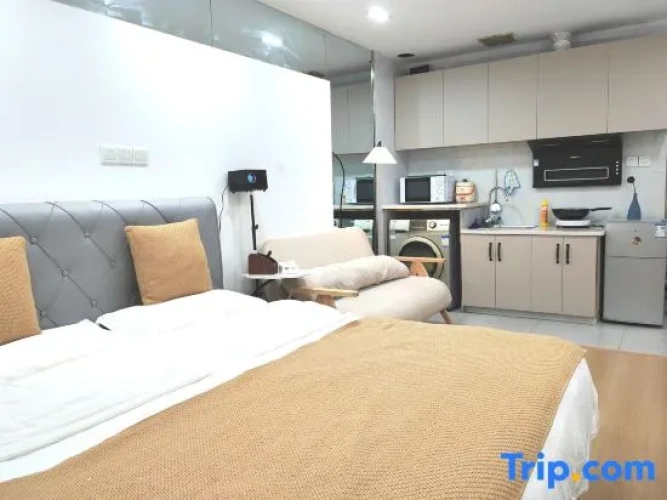 Standard Double room with city view