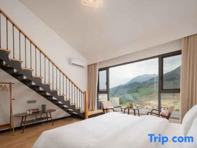 Quadruple Apartment