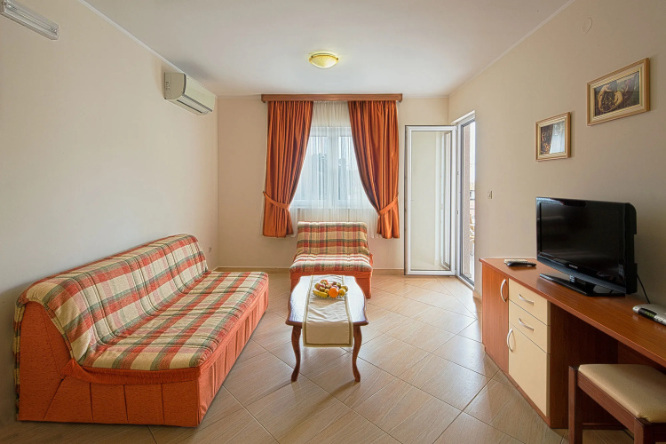 Apartments Holiday