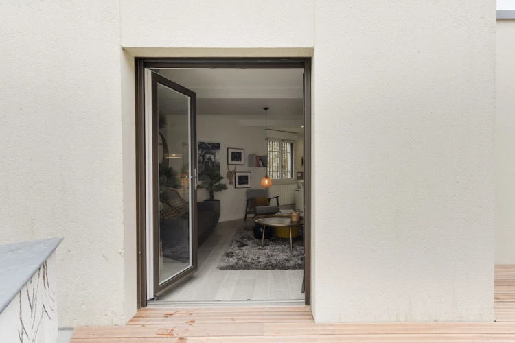 Bonzaï-superbe Logement Avec Parking